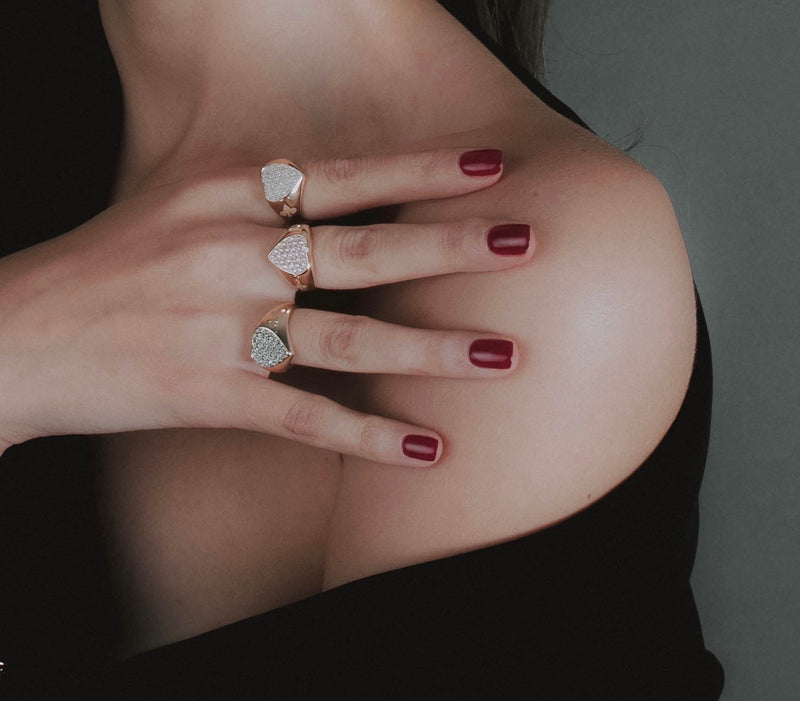 Mila Heart Signet Ring